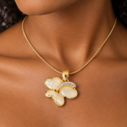 Jewellery Set Mother of Pearl 3 Clover Leaf Heart Crystal Necklace & Earring