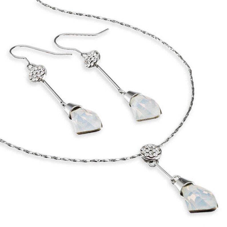 Pendant Jewellery Set, Tear Drop Cut Swarovksi Crystal Elements, 14K Gold Plate - Image 6