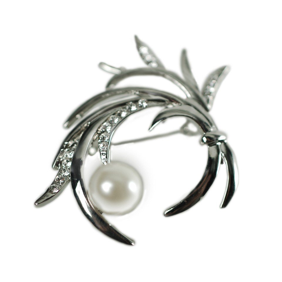 Vintage Brooch Pin, Round Pearls, Clear Swarovksi Crystal Elements, SALE (2Pc) - Image 6