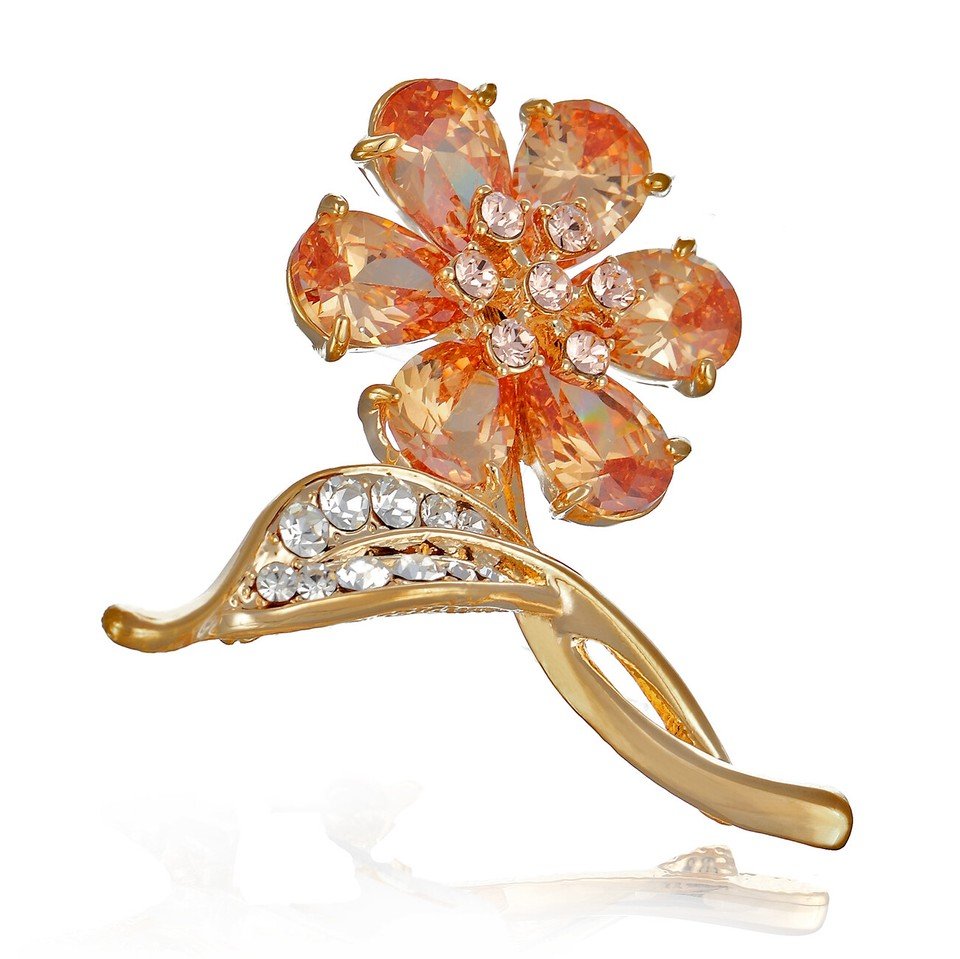 6 Leaf Clover Brooch Pin, Classic Timeless Jewellery, Swarovski Crystal Elements - Image 10