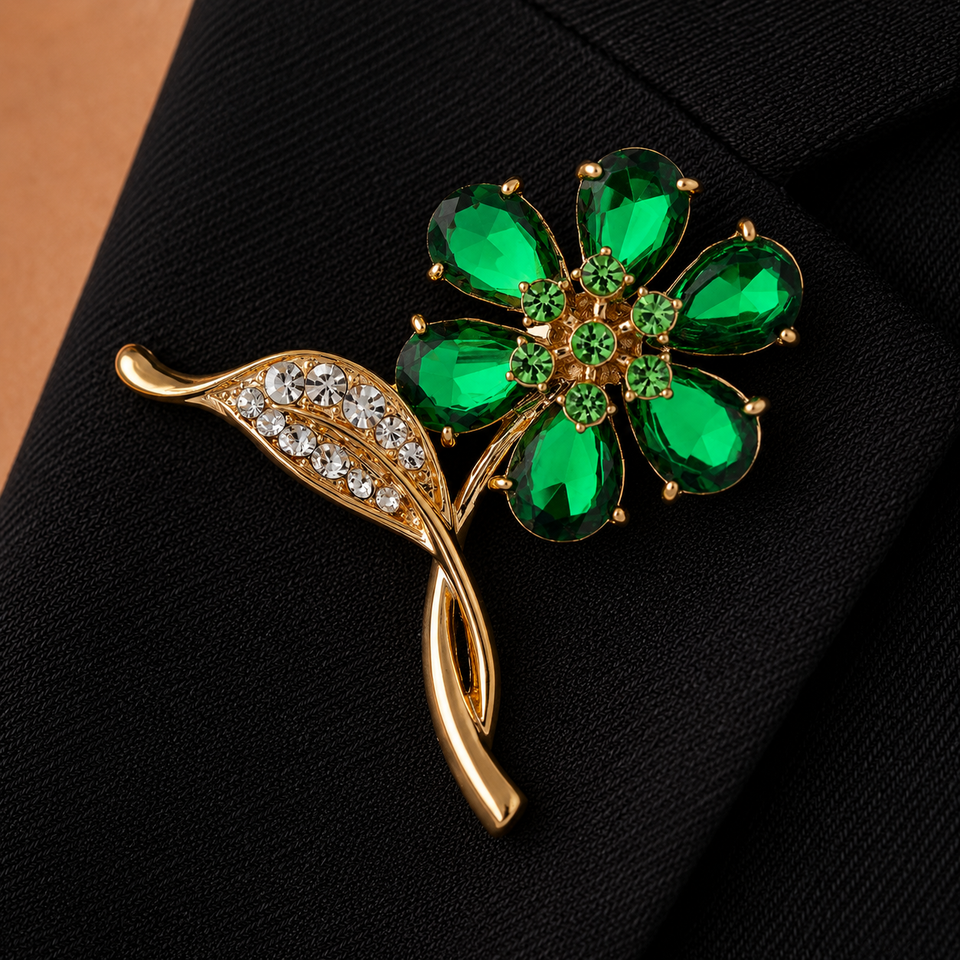 6 Leaf Clover Brooch Pin, Classic Timeless Jewellery, Swarovski Crystal Elements - Image 2