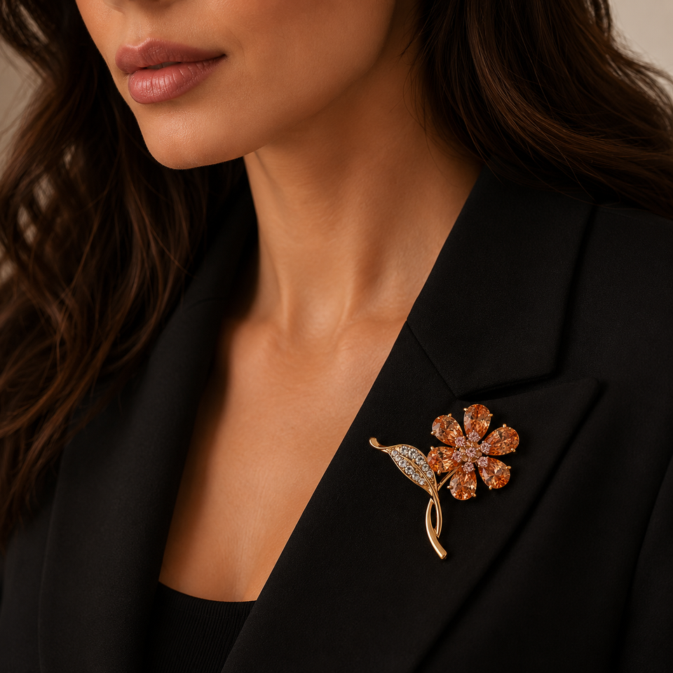 6 Leaf Clover Brooch Pin, Classic Timeless Jewellery, Swarovski Crystal Elements - Image 7